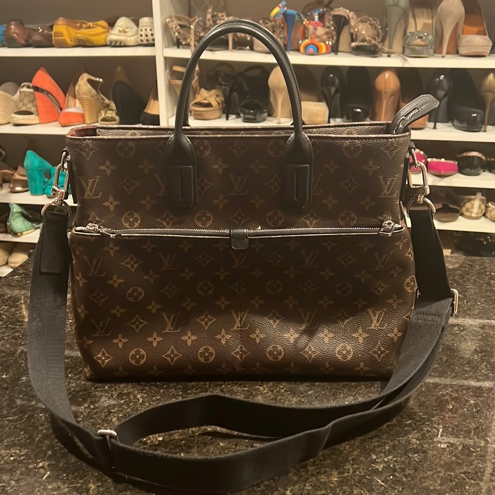 AUTHENTIC Louis Vuitton 7DW Handbag shoulder 2WAY Briefcase Monogram macacer